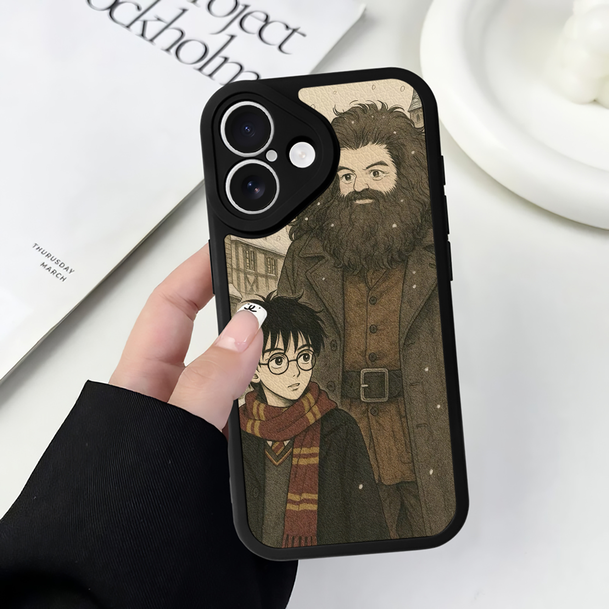 （画像用） Harry Potter ハリー・ポッターシリーズ 【iPhone 16シリーズ対応】シリコンスマホケース（レザー調） 材質：シリコン